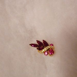 Single Lorraine Marsel clip earring.